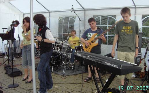 Schliessen von image010.jpg