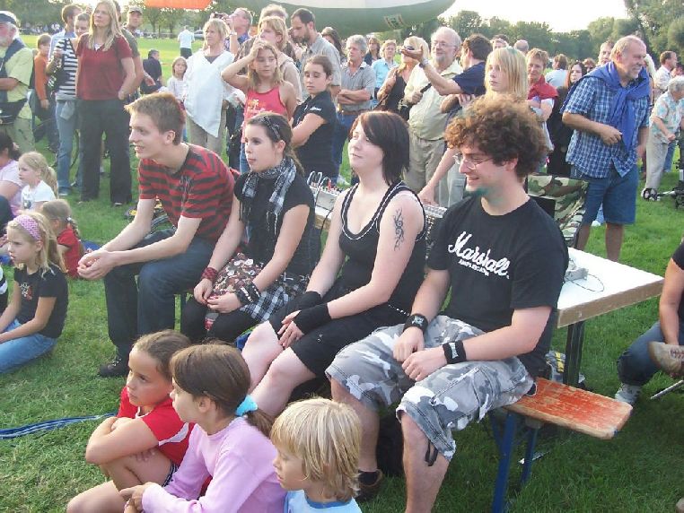 Schliessen von image004.jpg