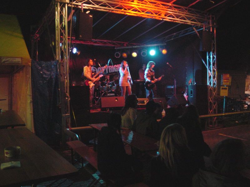 Schliessen von image006.jpg